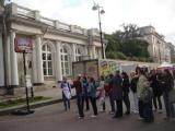 В центре Санкт-Петербурга на площади Островского на несколько часов вырос парк аттракционов «Карат»