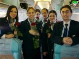 Всем женщинам в день 8 Марта авиакомпания «Турецкие Авиалинии» прямо на борту самолёта преподнесла цветы.