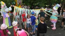 Коллектив компании «Металлоптторг» поздравил детей из реабилитационного центра «Солнышко» с началом летних каникул
