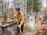 Росгвардейцы продолжают облагораживать места захоронений фронтовиков в Томске