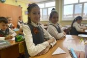 Ученики подшефной школы передали новогодние послания сотрудникам Росгвардии в Томске