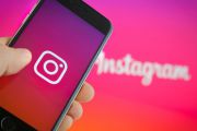 Instagram, наконец, дал возможность выкладывать в Stories старые фотографии и видеоролики