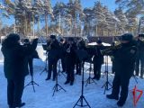 Оркестр Росгвардии поздравил ветерана Великой Отечественной войны со 100-летним юбилеем в Томске